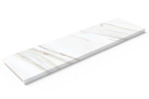 peldano-recto-ceramica-mayor-calacatta-fresh-300x200